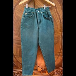 Chic Vintage High Rise Jeans USA made Size 7 Petite